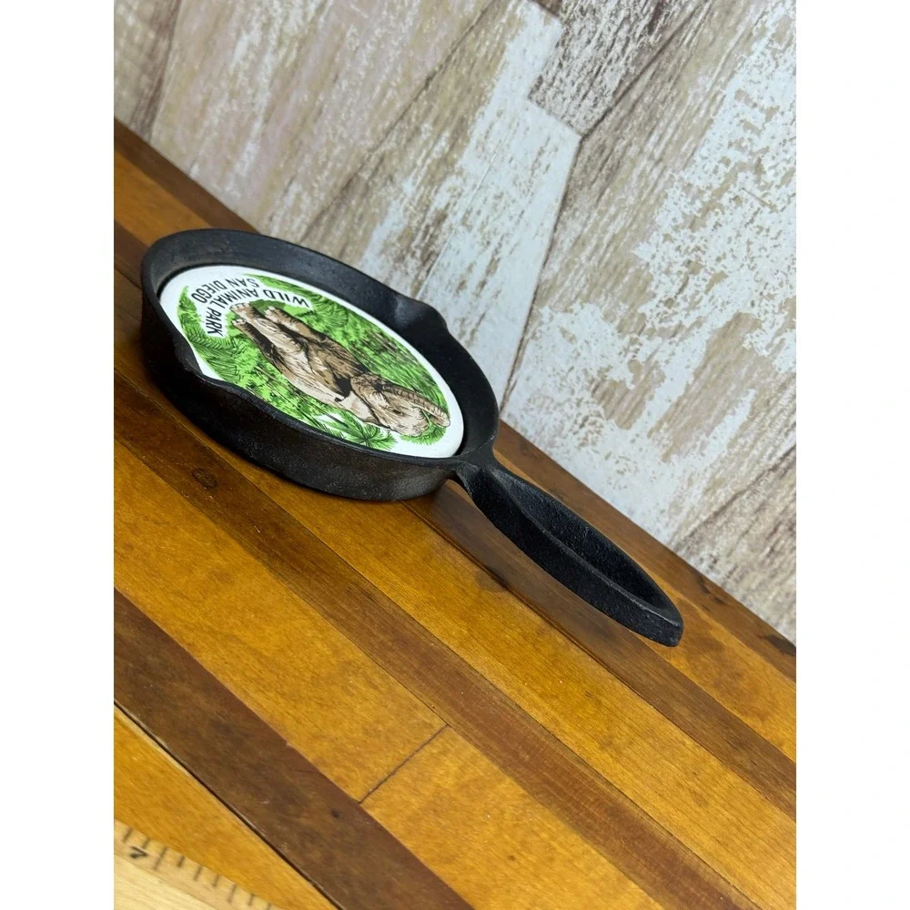 Vintage San‎ Diego Wild Animal Park Elephant Cast Iron Trivet Souvenir Japan